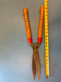 "True Temper Steel" hedge and grass shears Antique