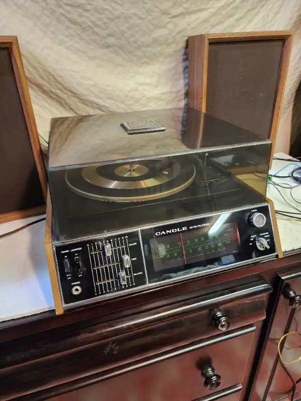 Candle Record player, radio & AUX wooden audio amp receiver