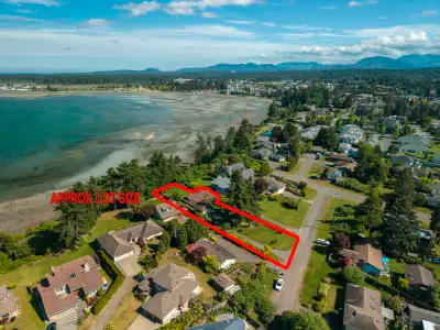 Updated Parksville Waterfront Home! Don't miss this 3 Bed/3 Bath Oceanfront Rancher boasting command...