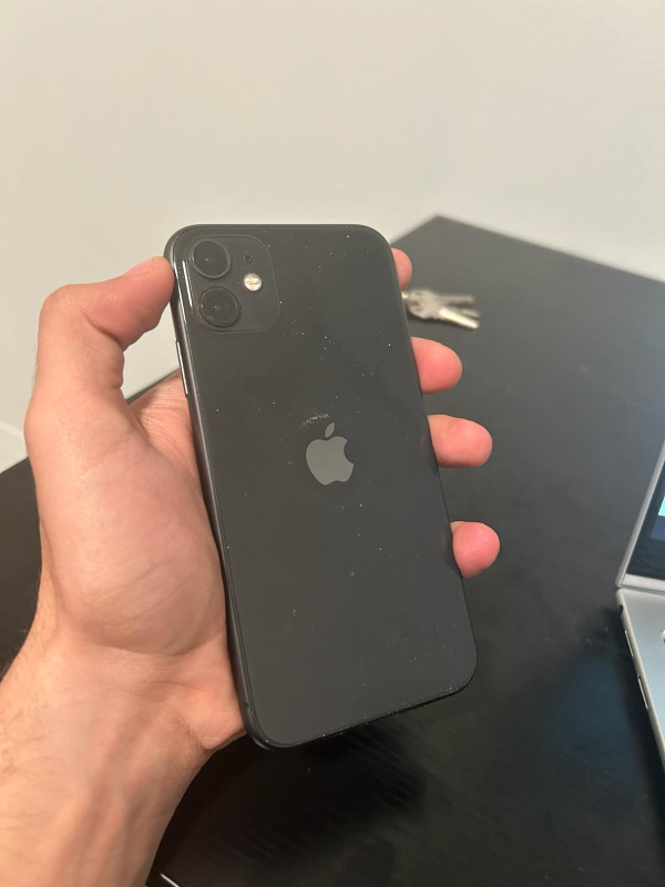 iPhone 11 for sale in Cell Phones in Sault Ste. Marie - Image 4