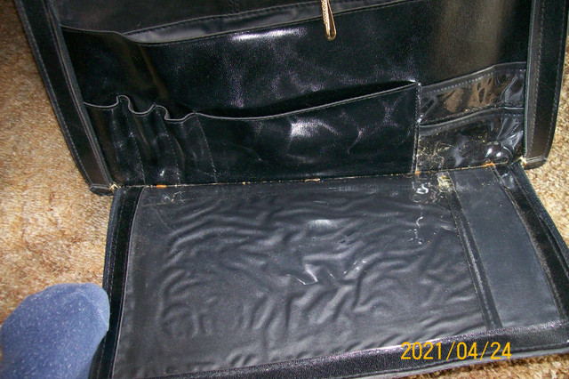 Business Briefcases $20.00 in Other Business & Industrial in Winnipeg