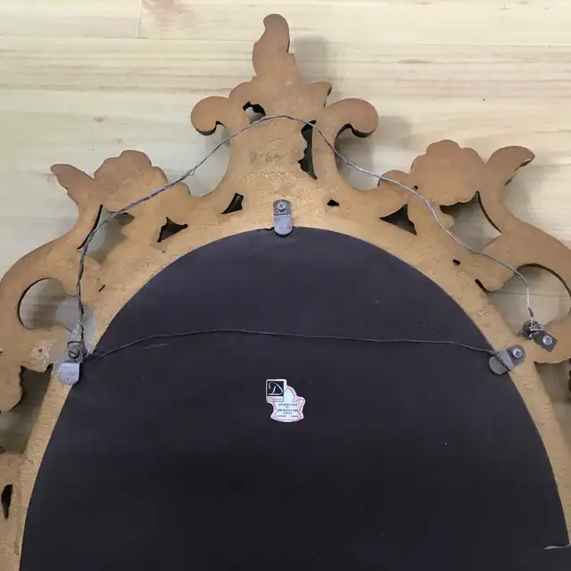 32” Vintage Ornate Gold Tone Wall Mirror in Home Décor & Accents in Ottawa - Image 8