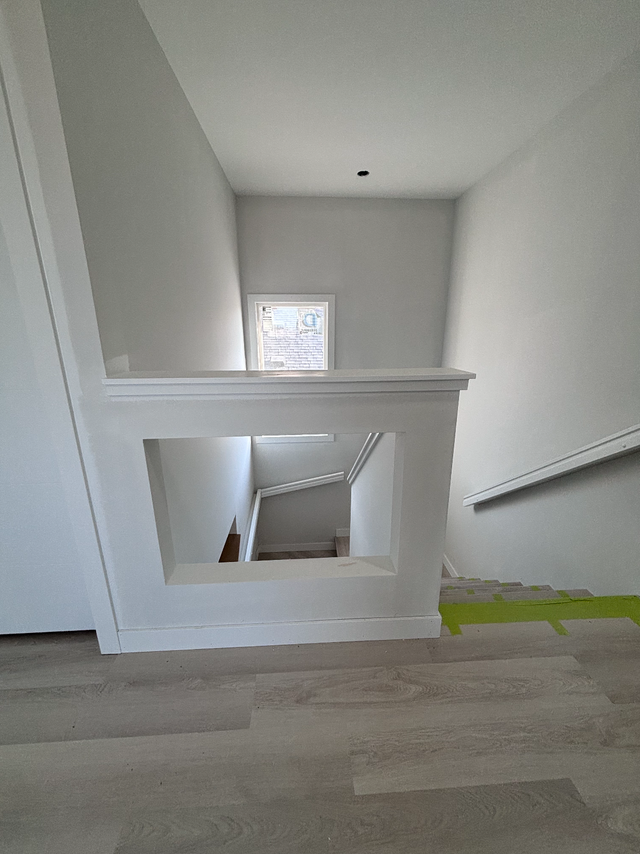 Finish Carpenter477286112408391687