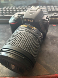 Camera Nikon D5600