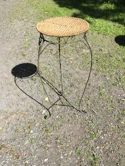 Table 30" haut pour balcon, terrasse ou patio, View more