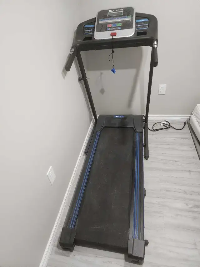 XTERRA Treadmill in Exercise Equipment in Ottawa - Image 3