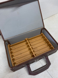 VINTAGE CASSETTE STORAGE CASE #V0754