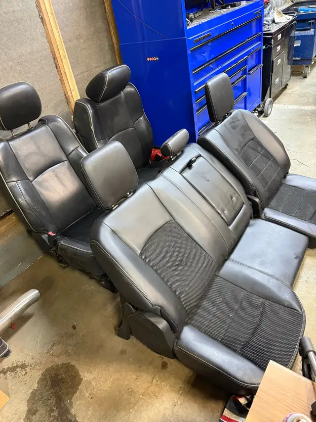 4th Gen dodge seats in Auto Body Parts in Mission - Image 2