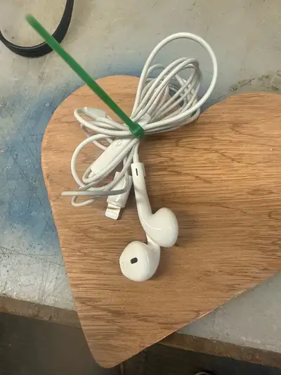 Apple earbuds, View more