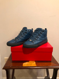 Balenciaga Arena