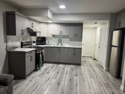 1 bedroom new basement, separate laundry/ furnace, separate entry. Park/bus stop/ convenient grocery...