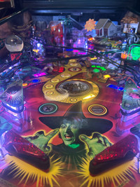 Wizard of Oz- Emerald City- Limited Edition Pinball