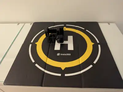 Capturez des images aériennes à 360° époustouflantes avec cette Insta360 Sphère d'occasion, conçue s...