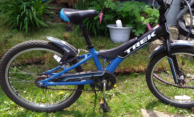 Coming Soon-Trek Jet 20 Premium Kid Bike 20 inch in Kids in City of Toronto - Image 4