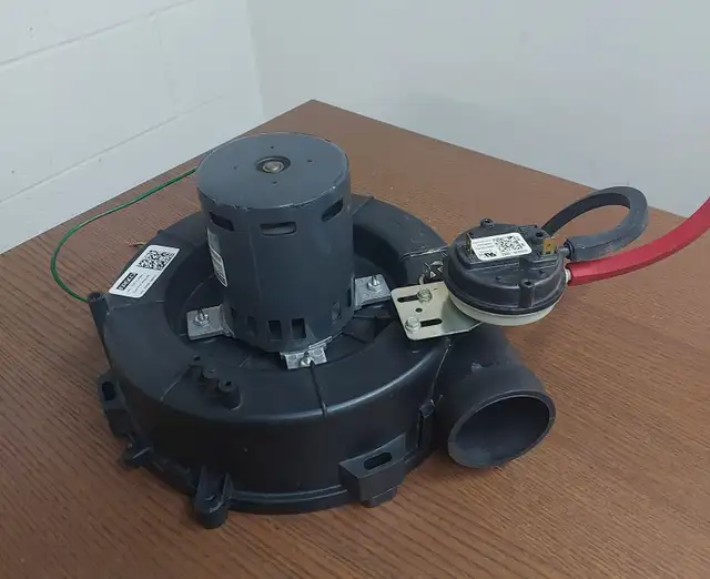FASCO Draft Inducer Motor – Model 702111634 (Type U21B) - M 163 in Heating, Cooling & Air in City of Toronto - Image 3