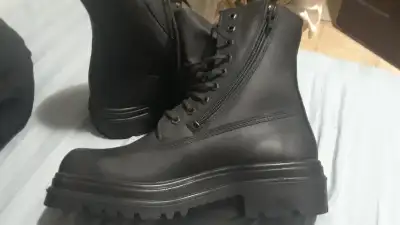 Brand new Canada Safety Agency cerified steel toed work boots. Brand new, no blemishes aside from du...