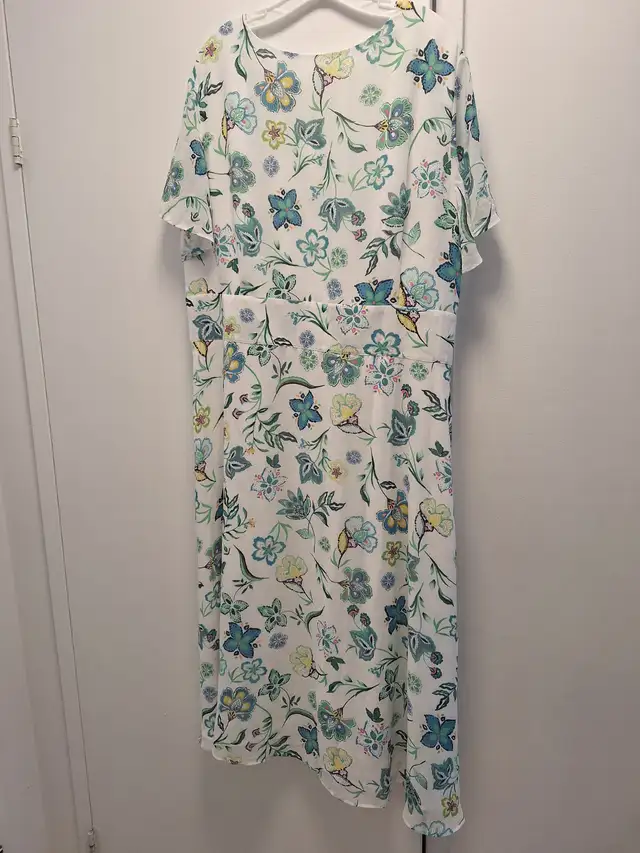 Robe neuve pour femme grande taille grandeur 24 -4x in Women's - Dresses & Skirts in Drummondville - Image 4