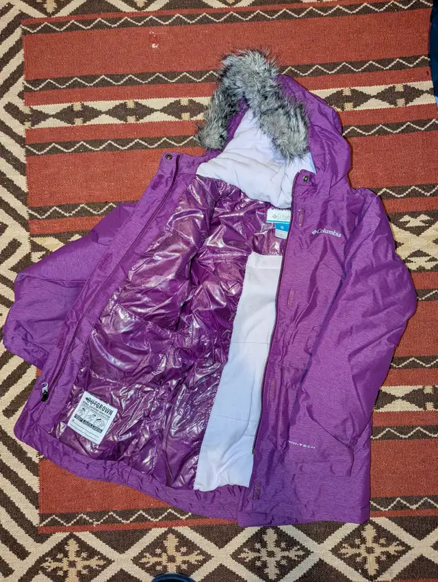 Kid's Winter Jacket in Kids & Youth in Oshawa / Durham Region - Image 2