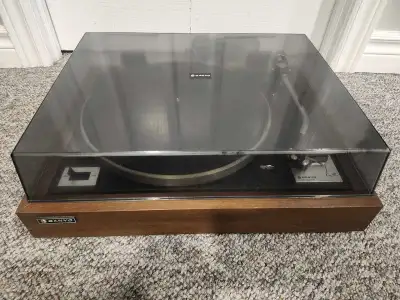 Sanyo Turntable, View more