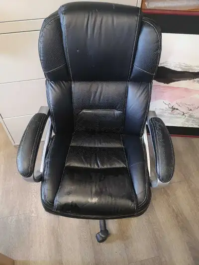 Office Chair executive black and aluminum base, View more