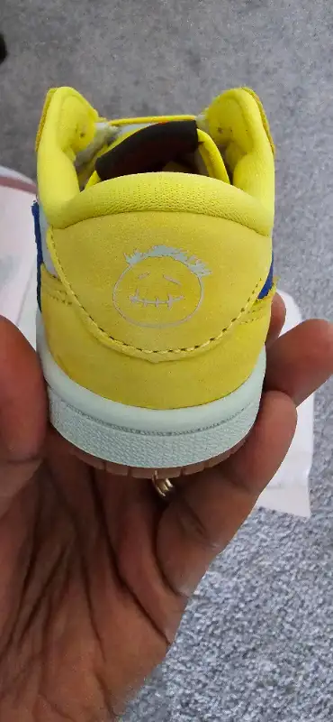 Jordan 1 Retro Low Travis Scott Canary  Yellow (TD) New 10c in Other in Markham / York Region - Image 8