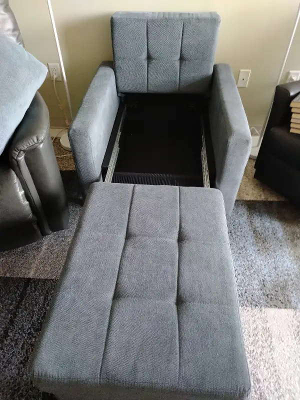 FAUTEUIL LIT in Couches & Futons in City of Montréal - Image 7