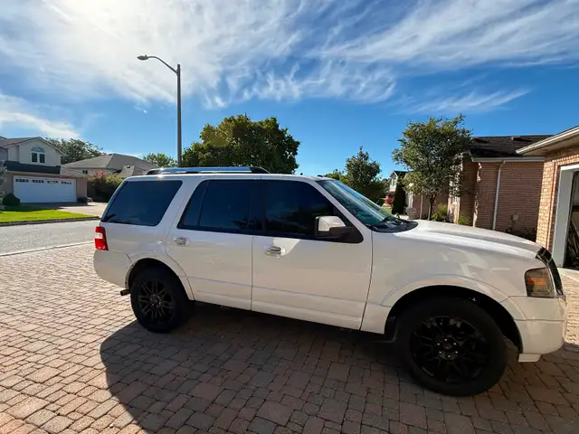 2011 Ford Expedition Limited