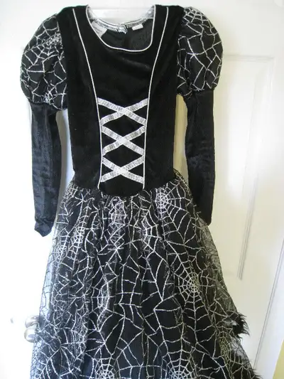 Girl's Witch Costume, View more