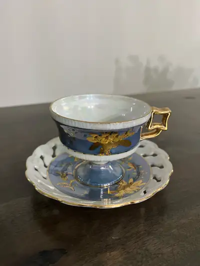 Tasse et soucoupe G.C. Fine China, View more
