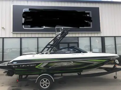 Great boat for water sports and family fun. 20’ with swim deck, Monster wake tower, runs great! 4.3...