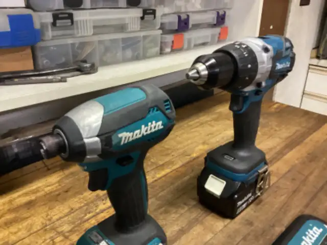 MAKITA LXT 18v BRUSHLESS IMPACT DRIVER and 1/2” HAMMER DRILL KIT in Power Tools in Barrie - Image 4