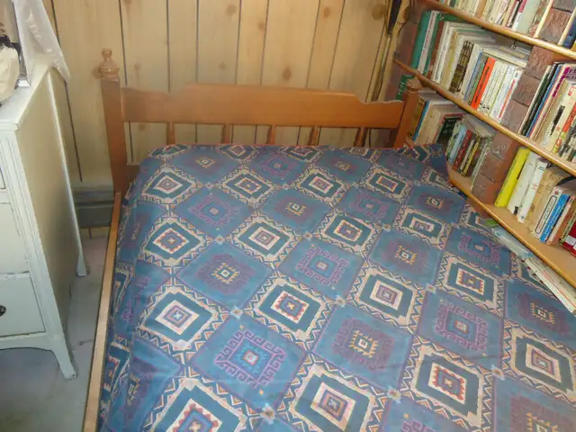 Lit de capitaine et meuble in Beds & Mattresses in Longueuil / South Shore - Image 3