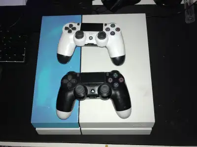 Used, Still runs perfectly Fine Comes with power cable, controller cable White PS4’s Are slightly Ra...