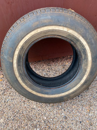 Michelin NOS tire 225-75-15