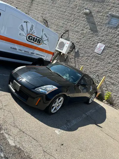 2004 Nissan 350z grand touring for sale. Looking for $10000 Well maintained and no issues, runs well...