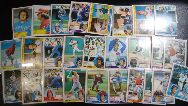 1983 opc baseball card near set  388 out of 396 in Arts & Collectibles in Gatineau - Image 5