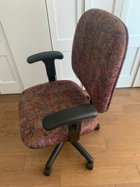 Chaise de bureau ergonomique de qualité