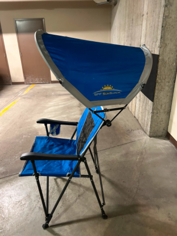 Chaise pliante avec toit, SPF Sun Shade pour camping  ou plage dans Mobilier pour terrasse et jardin  à Longueuil/Rive Sud - Image 3