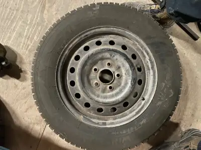 Set of snow tires for a Hyundai, Santa Fe or Tucson These were used only one season