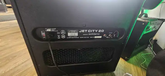 JET CITY 20 WATT TUBE AMP in Amps & Pedals in Ottawa - Image 5