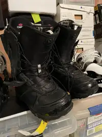 Burton SLX snowboard boots in size 8