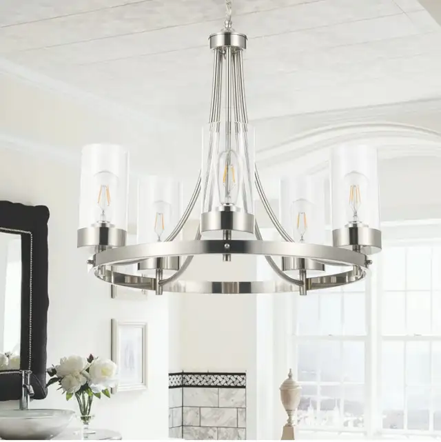 Wagon chandelier in Indoor Lighting & Fans in Kitchener / Waterloo - Image 2