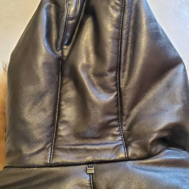Rudsak Jacket Full Length With Leather and Real Fur in Women's - Tops & Outerwear in Markham / York Region - Image 5