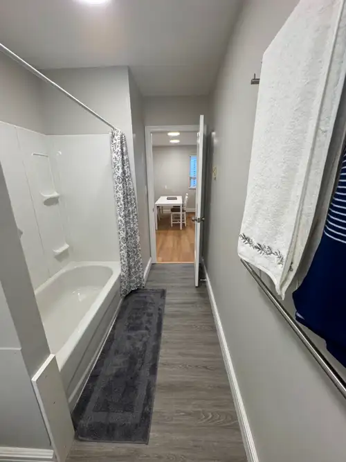 2 Rooms available for rent in a newly renovated apartment including a brand new kitchen. Ideal for s...