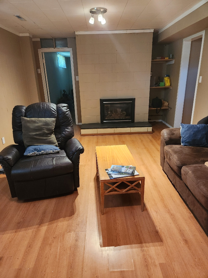 2 bed suite for rent in chilliwack. Available Oct. 15 or Nov. 1. Long