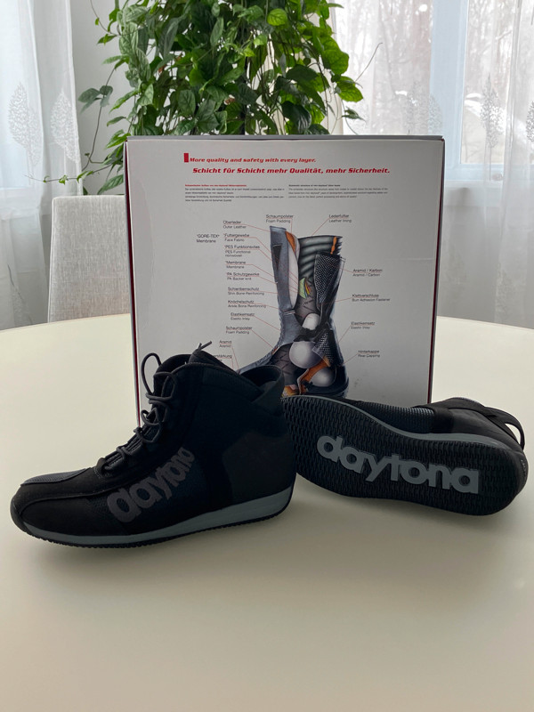 Motorcycle boots by Daytona dans Chaussures pour hommes  à Laval/Rive Nord