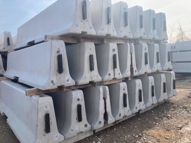Concrete Blocks and Jersey Barriers delivered! Corp+Gov supplier in Other Business & Industrial in City of Toronto - Image 4