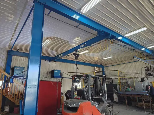 overhead cranes in Other Business & Industrial in Barrie - Image 6