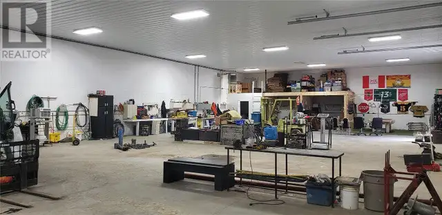 40 acres of Land and 5000 sq. ft, shop for sale  in Estevan, SK in Land for Sale in Regina - Image 4
