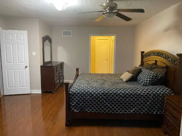 Durham rooms for rent Oshawa, Whitby, Ajax, Pickering  Scarborou in Room Rentals & Roommates in Oshawa / Durham Region - Image 7